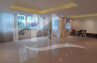 Maravilhoso duplex reformado em rua nobre de copacabana com vaga de garagem na escritura!!