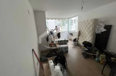 Kitnet / Stúdio à venda na Rua Anchieta, Leme, Rio de Janeiro