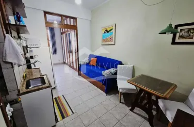 Oportunidade única de um conjugado em ipanema, a uma quadra da praia!!!!