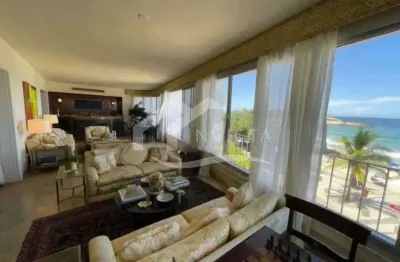 Excelente apartamento de 5 quartos , com 3 suites , maravilhosa sala de 2 ambientes , com 3 vagas na escritura