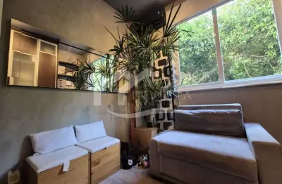 Apartamento com 3 quartos completamente reformado em copacabana