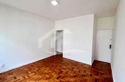 Encante-se com este quarto e sala impecável no coração de botafogo
