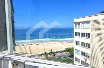 Maravilhoso apartamento remformado em copacabana na quadra da praia!!
