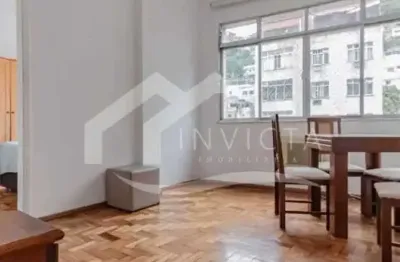 Quarto e sala com dependência, vista livre e excelente planta na Rua Figueiredo de Magalhães