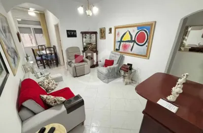 Maravilhoso 2 quartos, excelente localização, ao lado do metrô!!!