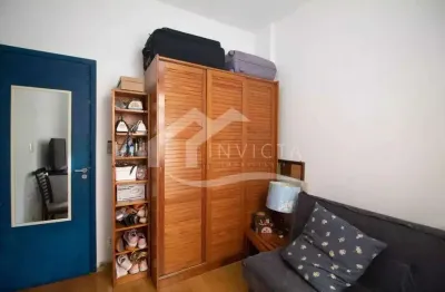 Imperdivel apartamento de 2 quartos proximo a Praia de Botafogo