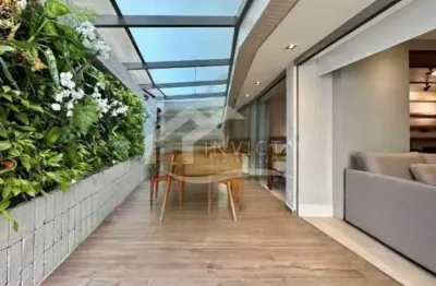 Maravilhoso 3 quartos na Lagoa reformado e com área externa  !