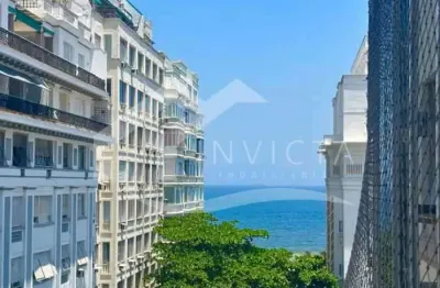 Imperdível imovel com piso de  granito e mármore, a 1 quadra da praia, ótima localização