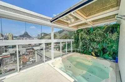 Cobertura reformada com vista livre, 3 suítes, varanda gourmet e 3 vagas