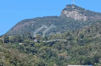 Maravilhosa cobertura com area externa e uma linda vista para o cristo!!!!!