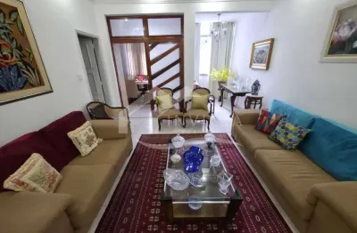 Belíssimo apartamento 3 quartos com vaga todo reformado em Copacabana!