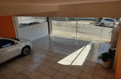 Casa com 2 quartos à venda na Rua Ênio Azambuja Neves, 167, Jardim D'Abril, Osasco