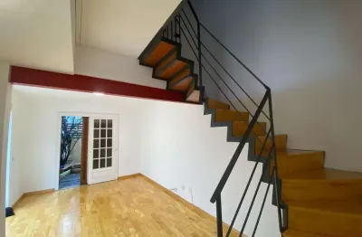 Sobrado para locação em perdizes com 3 quartos, 135m²