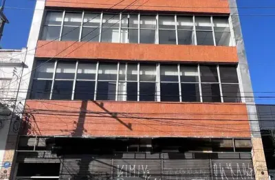 Prédio para alugar na Rua Afonso Sardinha, 201, Lapa, São Paulo