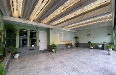 Excelente casa com 3 dormitórios, suíte e 3 vagas a 600m do são bernardo plaza shopping