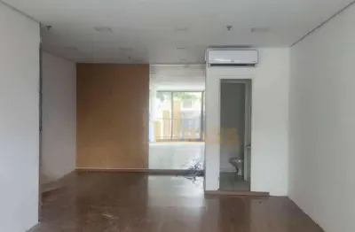 Loja comercial à venda e locação, com 70,88 m² de área útil, com mezanino, ideal para quem busca praticidade e funcionalidade.