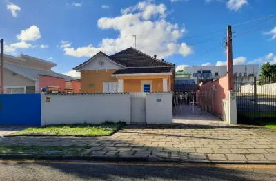 Imóvel vendido!!! casa comercial/ residencial - infraestrutura zelada e conservada - melhor região de comércio e prest. de serviços do bacacheri - 750 m2 - zr3  (15x50)