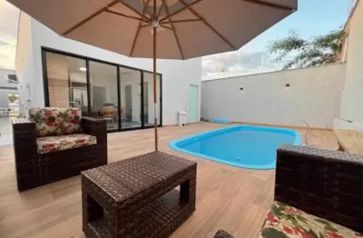 Linda casa a venda no jardim das oliveiras com piscina, pronta pra você!