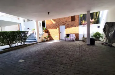 Linda casa à venda com 584m² 4  quartos 4 suítes 4 vgs   jardim guedala