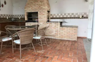 Casa à venda, com três dormitórios,  bairro Filadélfia, BETIM - MG