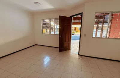 Sobrado à venda – conforto e praticidade em excelente localização