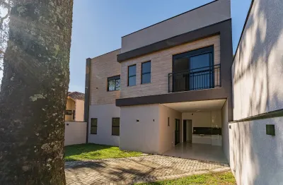 Sobrado moderno, novo e exclusivo com acabamentos de alto padrão!