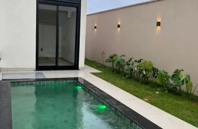 Casa em condomínio fechado com 3 quartos à venda no Grand Ville, Uberlândia 