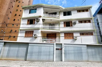 Excelente apartamento com 145 m² no meireles, próximo à beira mar.