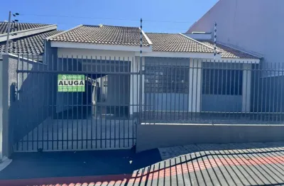 Casa com 3 quartos para alugar por r$ 2400.00, 190.00 m2 - jardim paris iii - maringa/pr