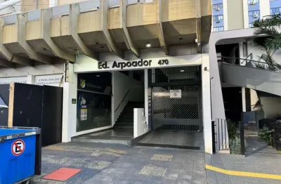 Apartamento com 3 quartos para alugar por R$ 2900.00, 96.83 m2 - ZONA 01 - MARINGA/PR