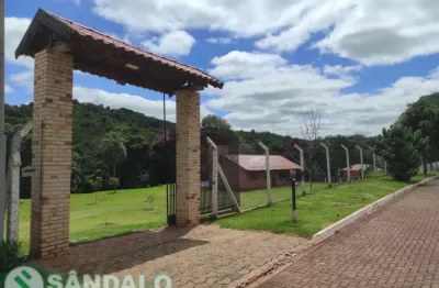 Casa em Condomínio com 2 quartos à venda por R$ 2500000.00, 150.00 m2 - PARQUE ALVAMAR - SARANDI/PR