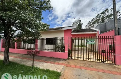 Casa com 3 quartos para alugar por R$ 2500.00, 224.00 m2 - JARDIM REAL - MARINGA/PR