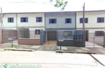 Sobrado com 3 quartos para alugar por R$ 1700.00, 99.00 m2 - JARDIM CANADA - MARINGA/PR