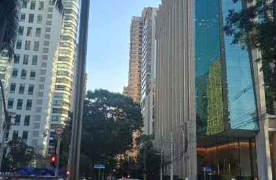 Excelente apartamento 355 m, 4 suítes, 4 vagas ,  um por andar itaim bibi