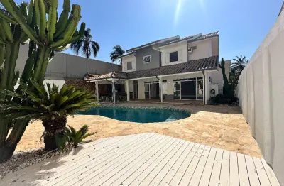 Casa sobrado à venda no condomínio residencial millenium em valinhos/ sp