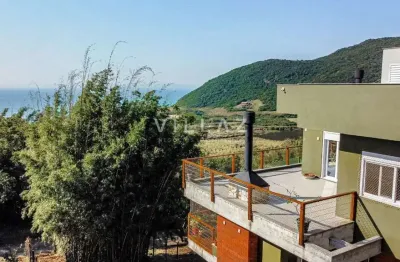 Casa com Vista Mar à Venda – Praia da Silveira, Garopaba/SC 4 Quartos