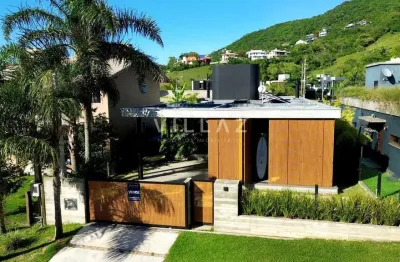 Casa térrea de alto padrão a 150 metros do mar – Morrinhos, Garopaba