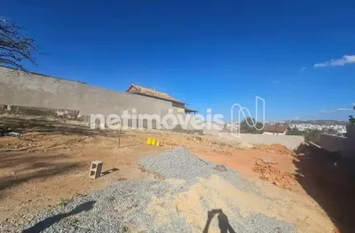 Terreno à venda na Avenida Antônio Francisco Lisboa, Conjunto Confisco, Belo Horizonte