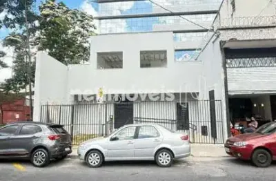 Casa comercial com 2 salas para alugar na Rua dos Pampas, 133, Prado, Belo Horizonte
