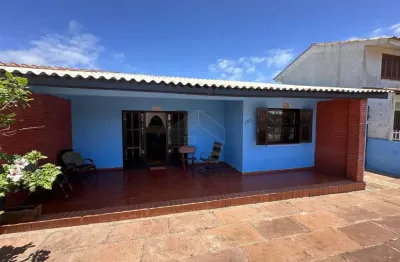 Casa com 5 quartos para alugar na Rua Borges De Medeiros, 193, Centro, Cidreira