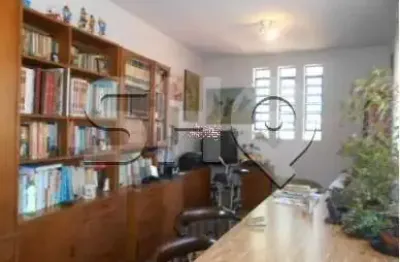 Casa com 3 quartos à venda na rua catalão, 164, sumaré, são paulo, 200 m2 por r$ 1.700.000