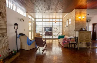 Casa com 3 quartos à venda na praça doutor silas botelho, 123, sumaré, são paulo, 378 m2 por r$ 2.100.000