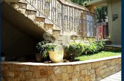 Casa com 3 quartos à venda na rua genova, 451, jardim leonor mendes de barros, são paulo, 420 m2 por r$ 1.690.000