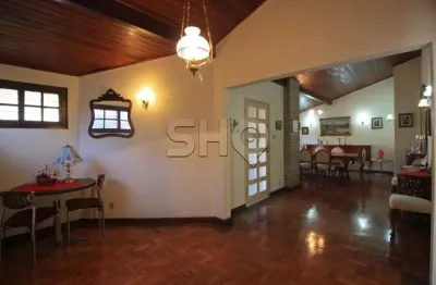 Casa com 2 quartos à venda na avenida paulo vi, 426, sumaré, são paulo, 250 m2 por r$ 1.990.000