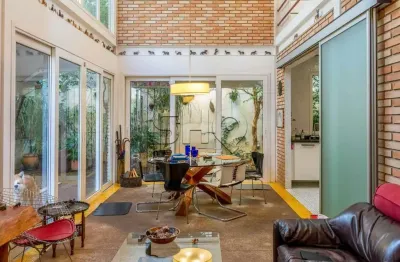 Casa com 4 quartos à venda na rua aldo de azevedo, 36, vila madalena, são paulo, 290 m2 por r$ 4.200.000