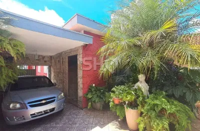 Casa com 6 quartos à venda na Rua Camburiú, 365, Vila Ipojuca, São Paulo, 300 m2 por R$ 2.500.000