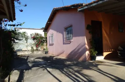 Ch001: jd. costão, santa branca - sp. r$420.000 1000m². 3 quartos, sala, copa, cozinha, churrasqueira, fogão a lenha, 3 garagens.