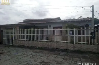 Casa para Venda em Cidreira, Centro, 5 dormitórios, 2 banheiros