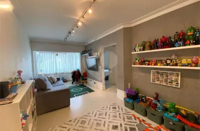 Apartamento com 2 quartos à venda na Rua Antônio Borba, 141, Vila Madalena, São Paulo