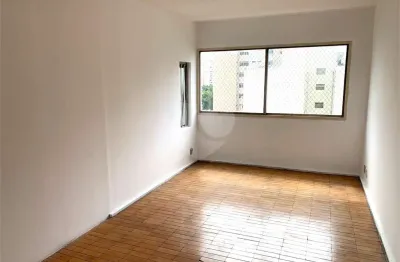 Apartamento com 3 quartos à venda na Rua Fradique Coutinho, Pinheiros, São Paulo